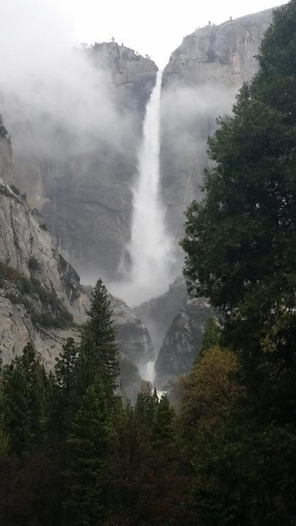 Yosemite International Hostel Groveland Esterno foto